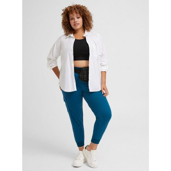 NWT Torrid Madison Poplin Button-Up Long Sleeve Shirt - Picture 4 of 4